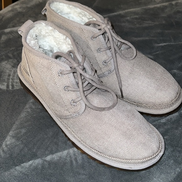 Size 11 Ugg brand super warm and comfy high top shoes - Picture 9 of 12